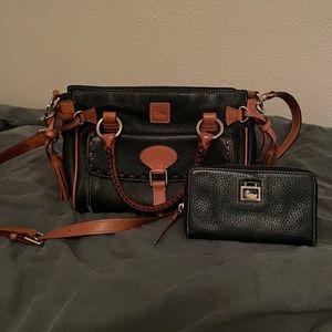 Dooney & Bourke purse and wallet